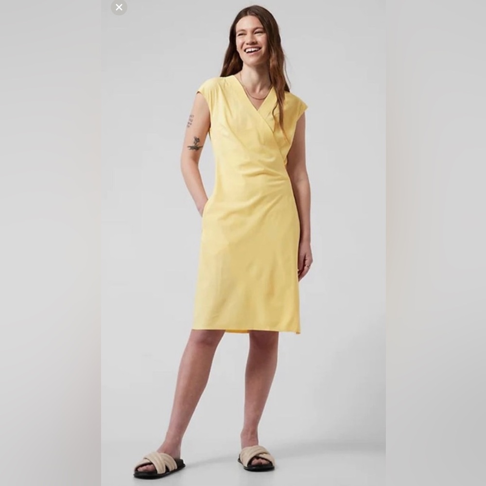 ATHLETA ⭐️ Newport Wrap Dress XS | City Stripe Lunaria Yellow NWT